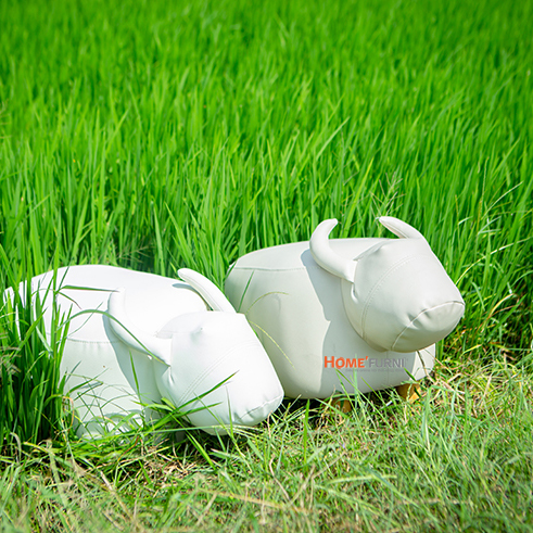 Mẫu ghế đôn bò tót trắng