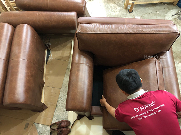 Quy trình bọc nệm của sofa Lancaster